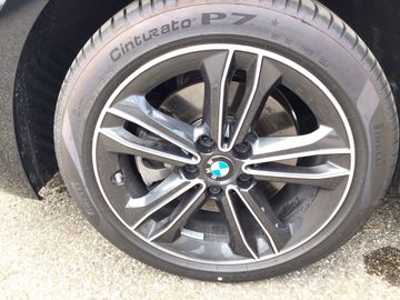 BMW 118i Sport Line DAB LED WLAN Komfortzg. PDC