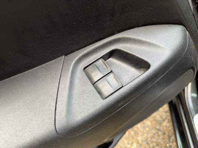 Foto Nummer 12: PEUGEOT 108