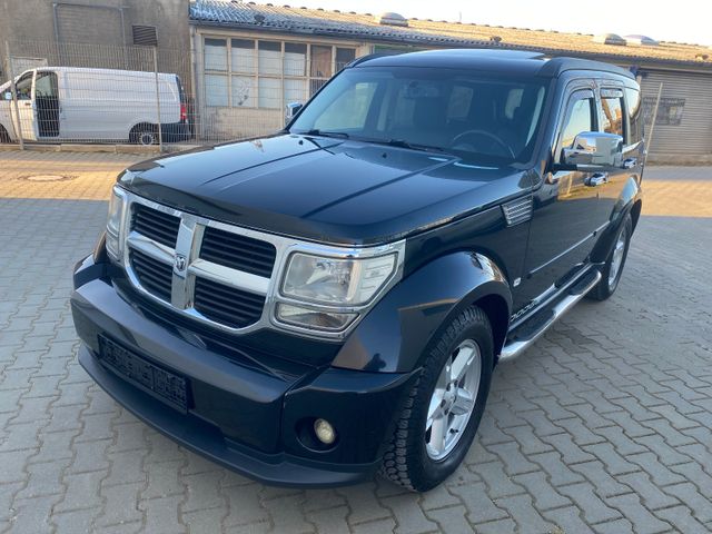 Dodge Nitro SXT*Aut*Leder*Ahk*S Dach*Shz