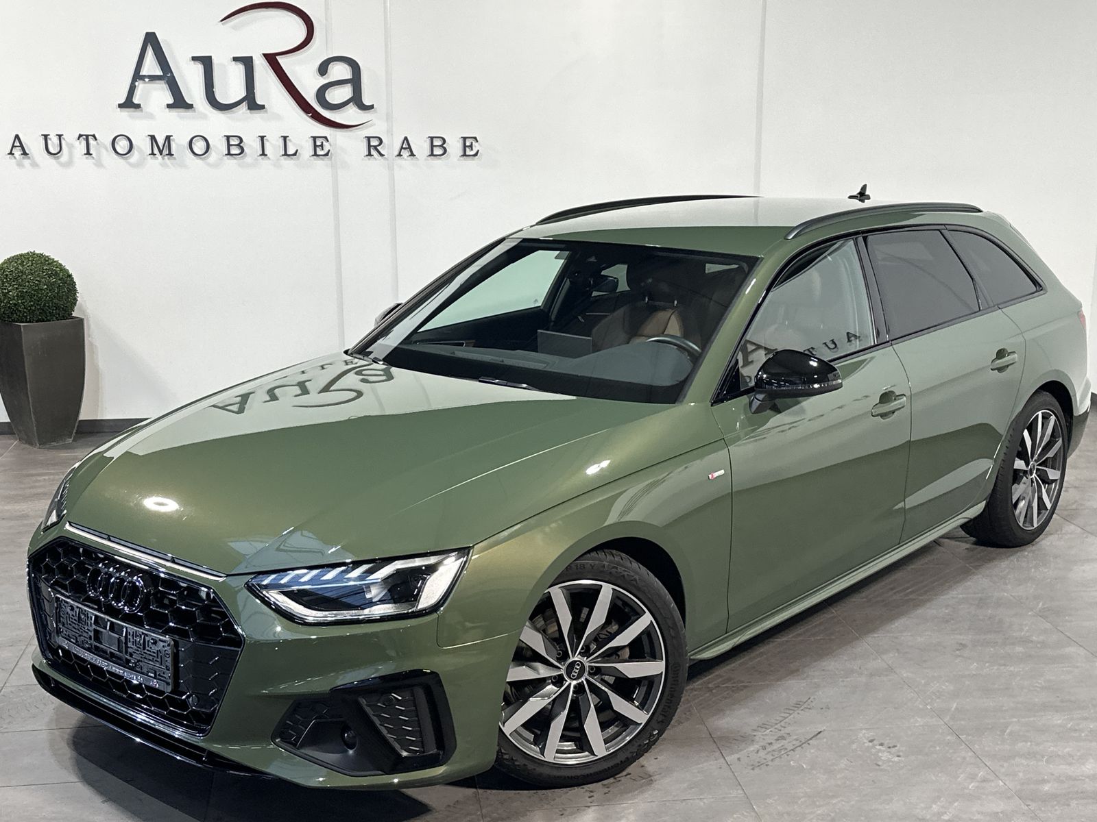 Fahrzeugabbildung Audi A4 Avant 35 TDI S-Line Black NAV+LED+B&O+V-COCK