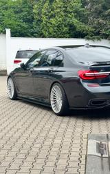 BMW 750i xDrive M Paket 