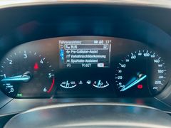 FORD Focus Titanium X*SCHECKHEFT*ACC*PDC*LED*AHK