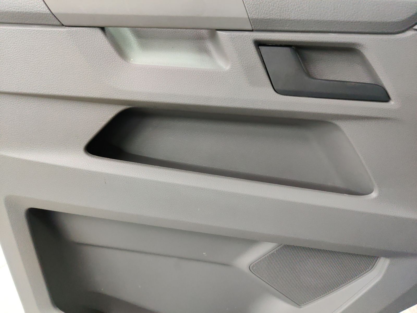 Volkswagen T6 Kombi - Bild 11