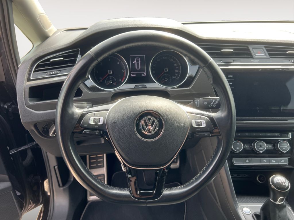 Fahrzeugabbildung Volkswagen Touran 1.6 TDI SCR (BlueMotion Technology) Comfo