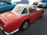 Triumph  TR4 1965 in rot Zeitloser britischer Oldtimer - Triumph TR4 Gebrauchtwagen