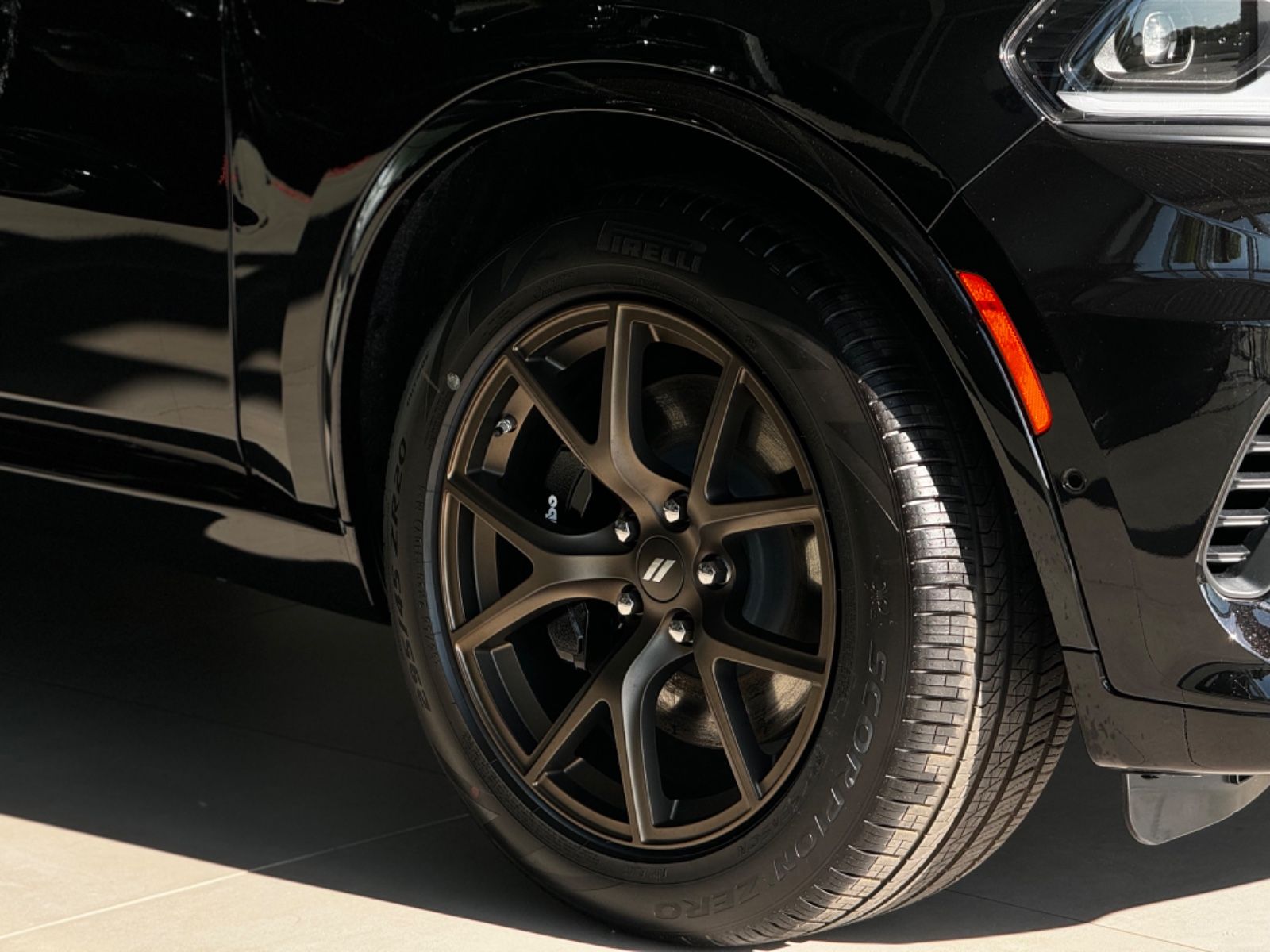Fahrzeugabbildung Dodge Durango 5,7 HEMI R/T 20TH ANNIVERSARY LPG  6-Si.