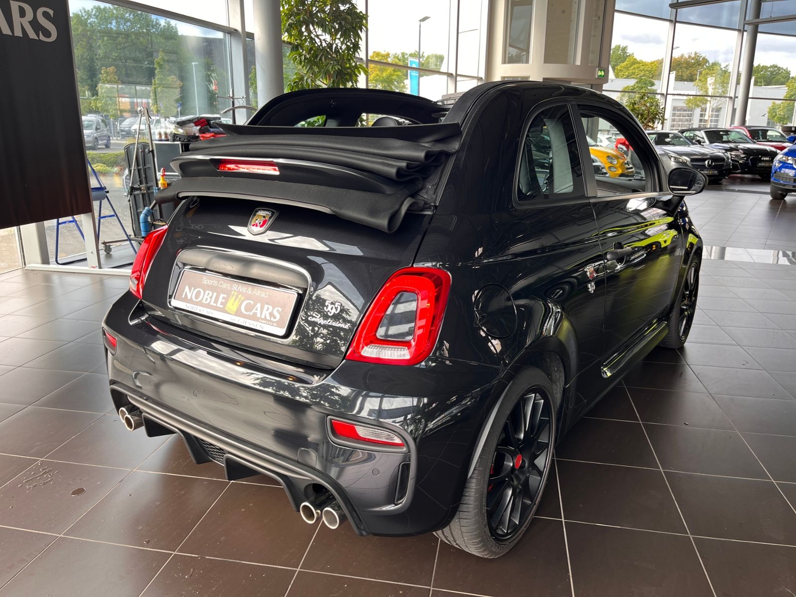 Fahrzeugabbildung Abarth 595C Competizione XENON NAVI ALU
