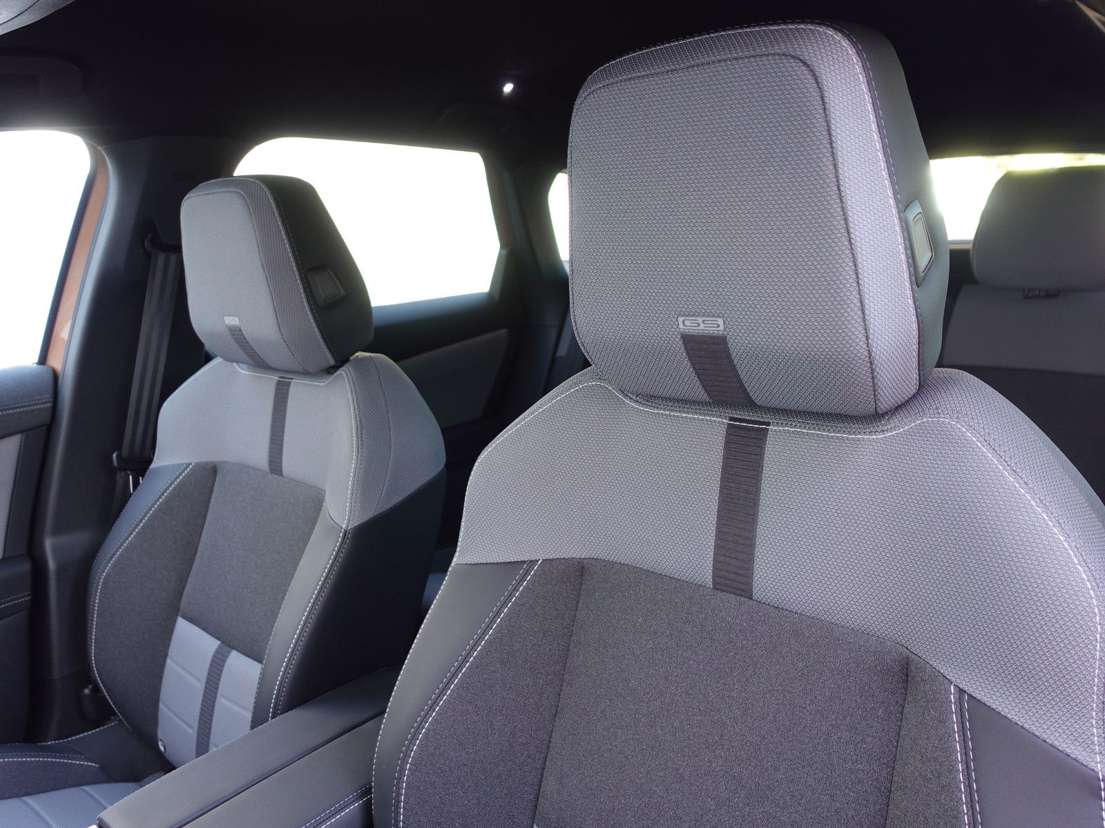 Fahrzeugabbildung Opel Grandland GS, Head Up, LED, PP, Navi, RFK