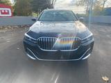 BMW 745 e Lim. Laser 360Grad Kamera - BMW 745: 745li