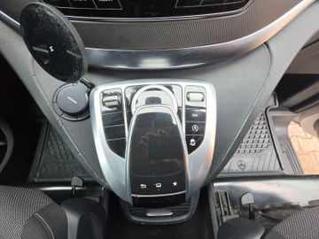 Mercedes V 250 - 12
