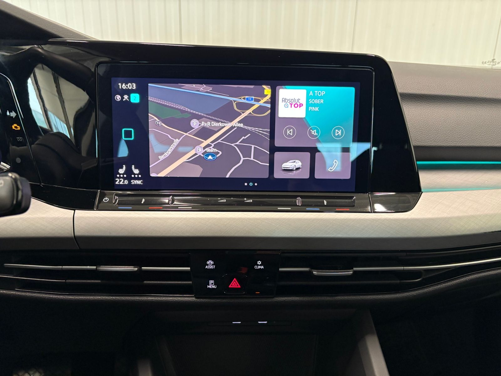 Golf VIII Life 1.0 eTSI DSG LED NAVI ACC PDC SHZ