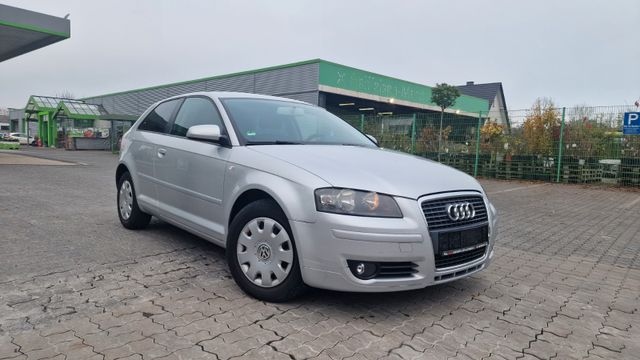 Audi A3 1.6 Attraction