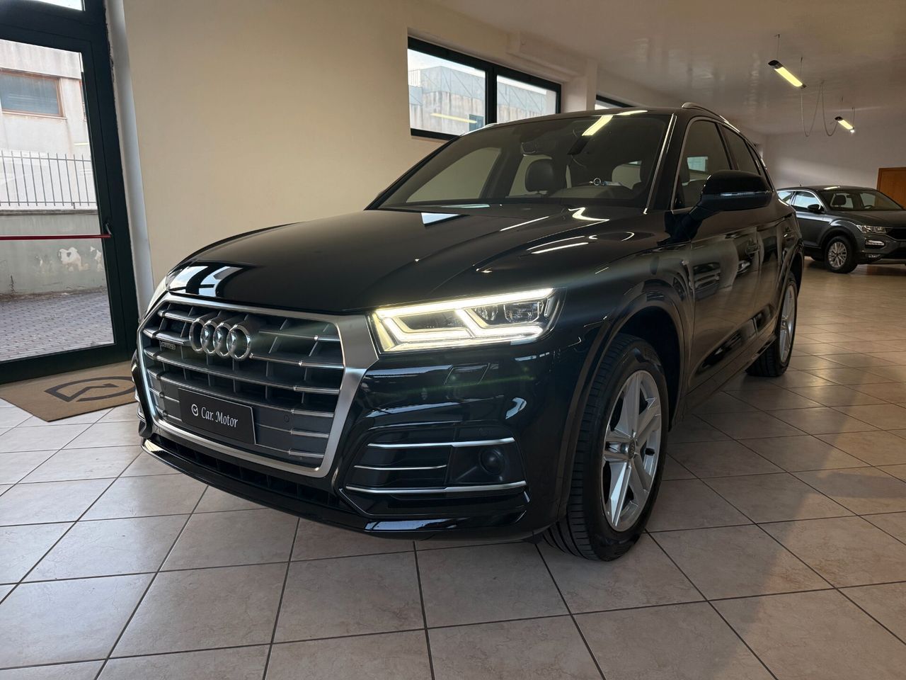 Audi Q5 40 TDI quattro S tronic line plus Matrix