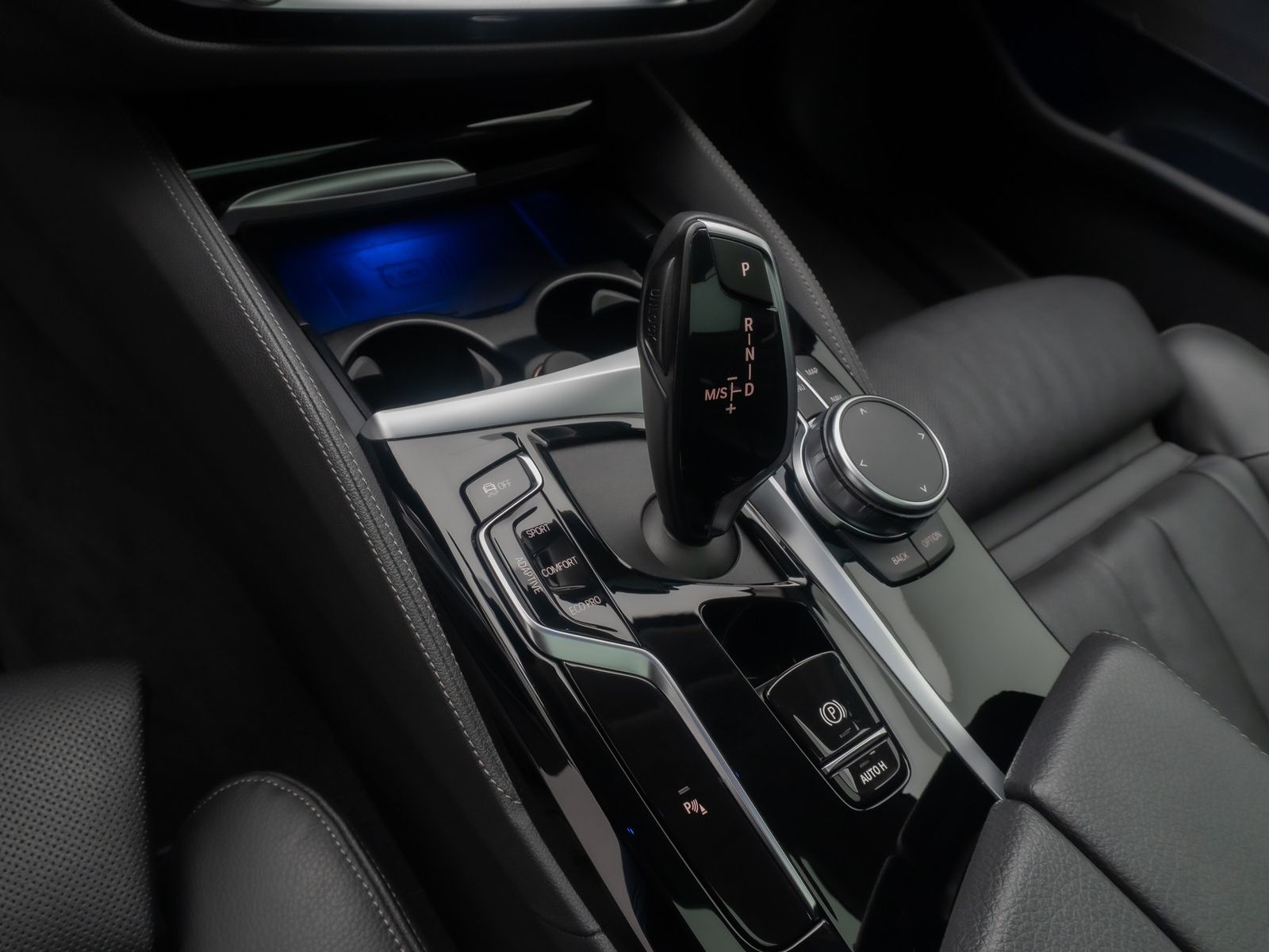 Fahrzeugabbildung BMW 540i xD Luxury Line Laser DAB Massage Kamera H/K