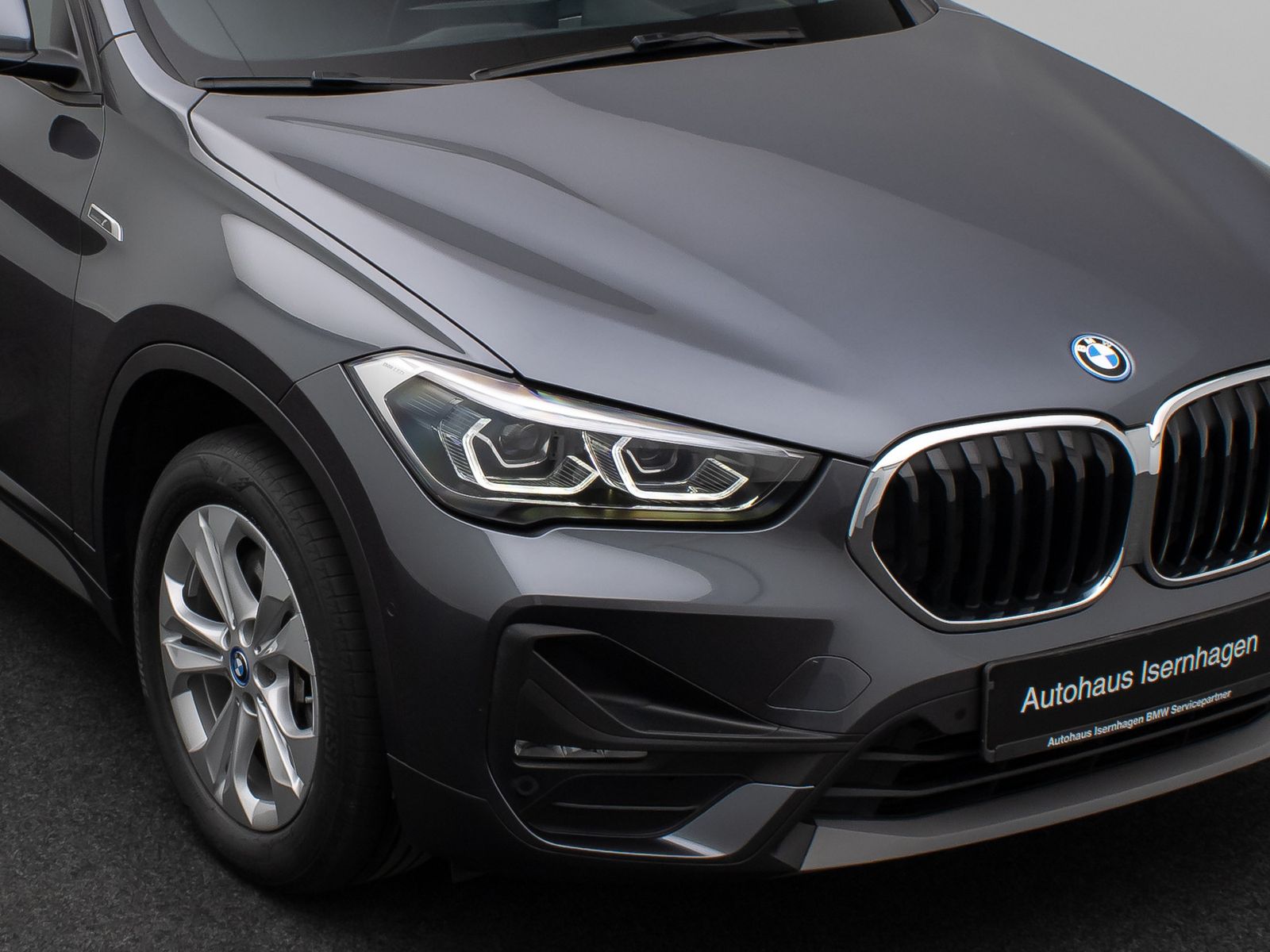 Fahrzeugabbildung BMW X1 xD25e Navi+HiFi Kamera Alarm HUD DAB Panorama