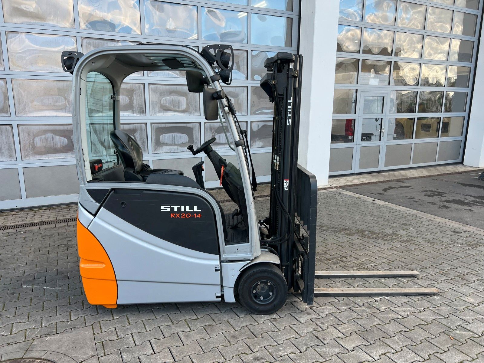 Fahrzeugabbildung Still RX20-14 / Triplex: 4.60m! / nur 2.438h! / SS