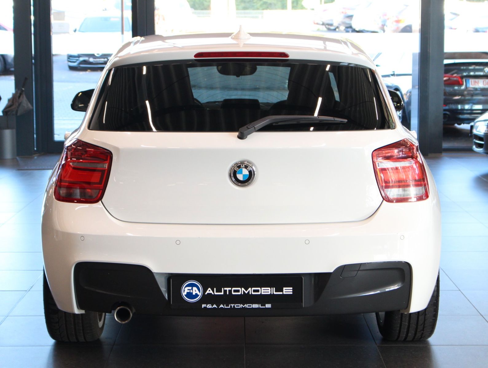 Fahrzeugabbildung BMW 120 d M Sport Navi*Bi Xenon*1. Hand*HiFi