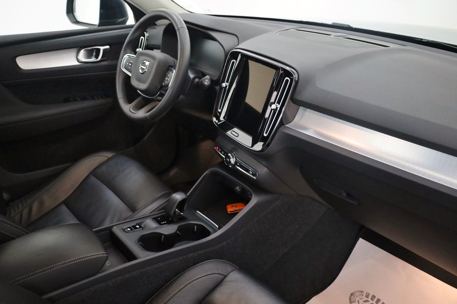 Fahrzeugabbildung Volvo XC40 Inscription Expression,Leder,Navi,SH,AHK