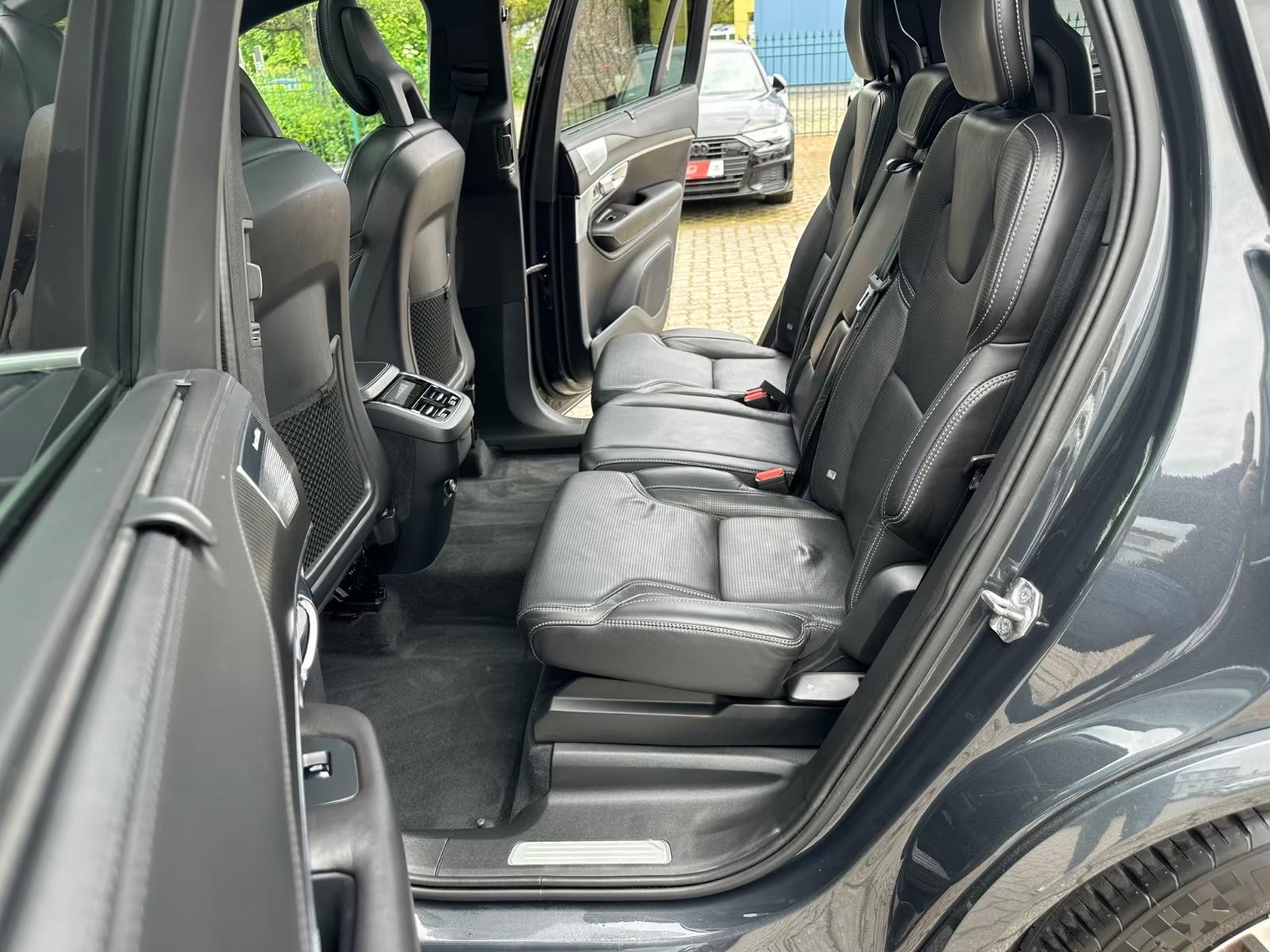 Volvo XC90 R-Design AWD KEY Stand AHK Pano ACC Luft