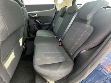 Ford Fiesta 1.1 Cool & Connect PDC+SpurH+KlimaA
