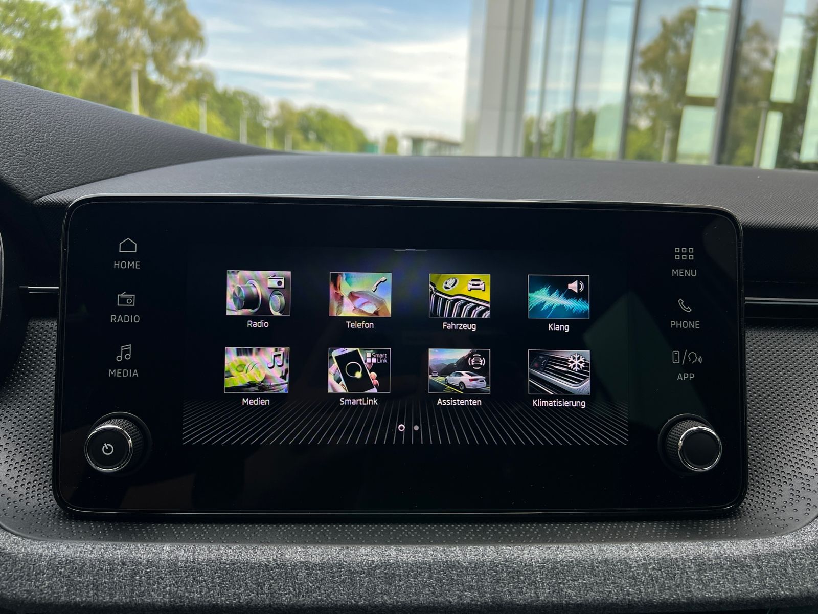 Fahrzeugabbildung SKODA Scala Selection 1.0 TSI DSG *AHK, LED, ACC, Kame