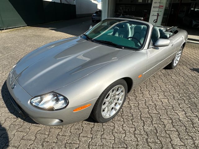 Jaguar XK8 Cabriolet 1.Hand