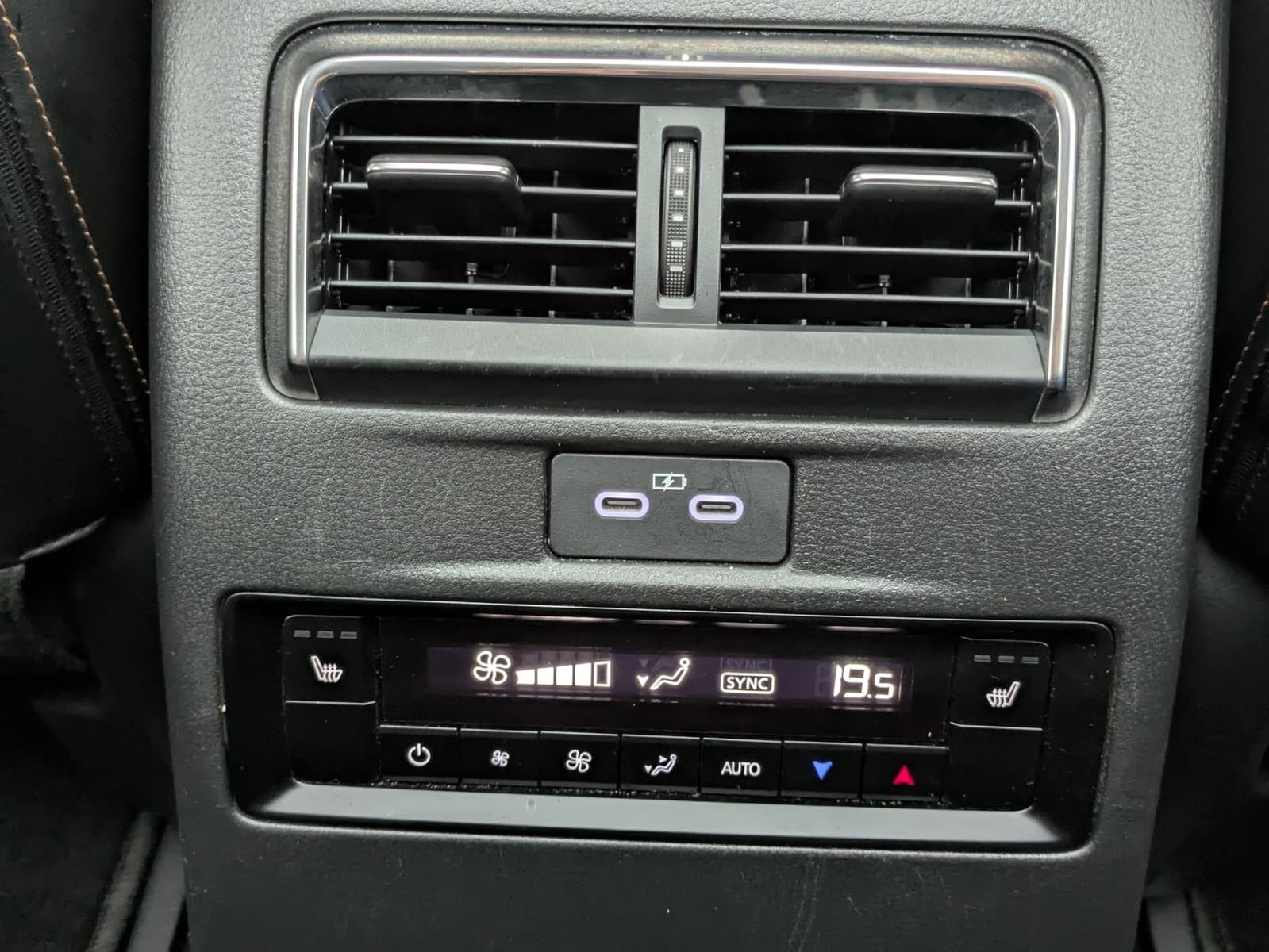 Fahrzeugabbildung Mazda CX-80 2.5L PHEV Homura Plus PANO*HUD*BOSE*7-SIT