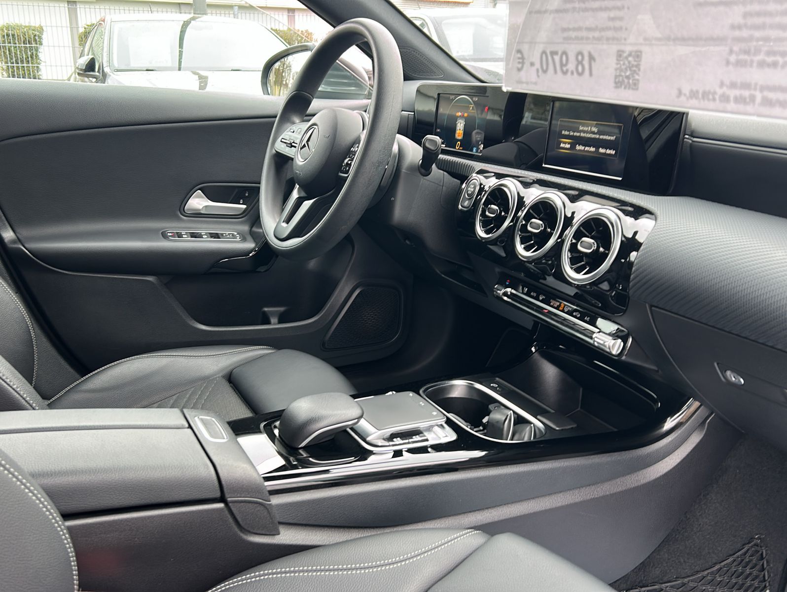 Fahrzeugabbildung Mercedes-Benz A 180 dStyle