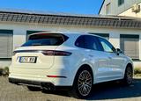 Porsche Cayenne E-Hybrid - 1.Hd-LUFT-Pano-AHK-Head-Up - Porsche Cayenne in Bonn