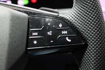 Fahrzeugverkauf 14 Audi A5 Avant TDI 150 kW S-Line Black Matrix Display