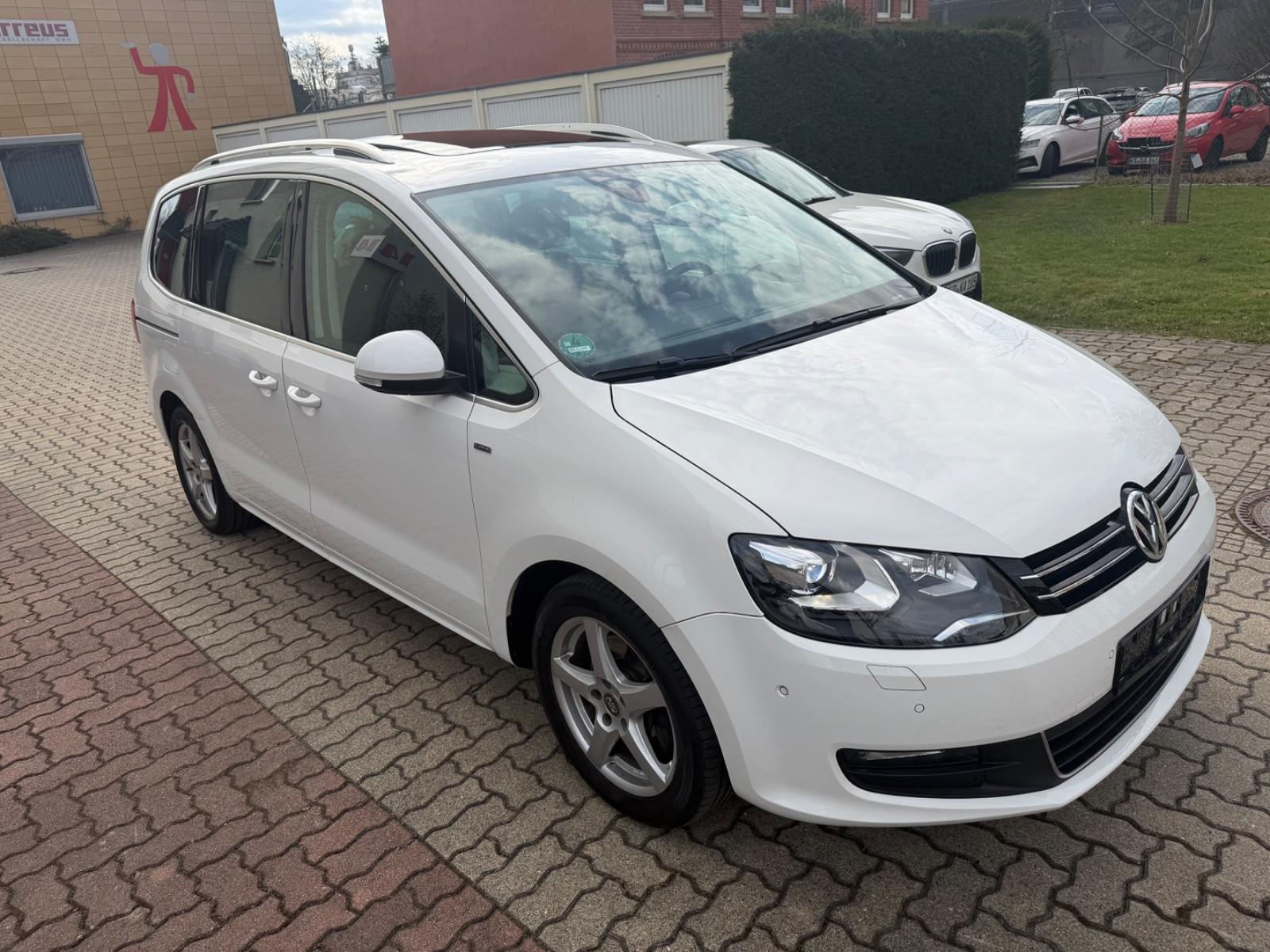 Volkswagen Sharan 2.0 TDI DSG LIFE 7 Sitze el.Türen  Xenon
