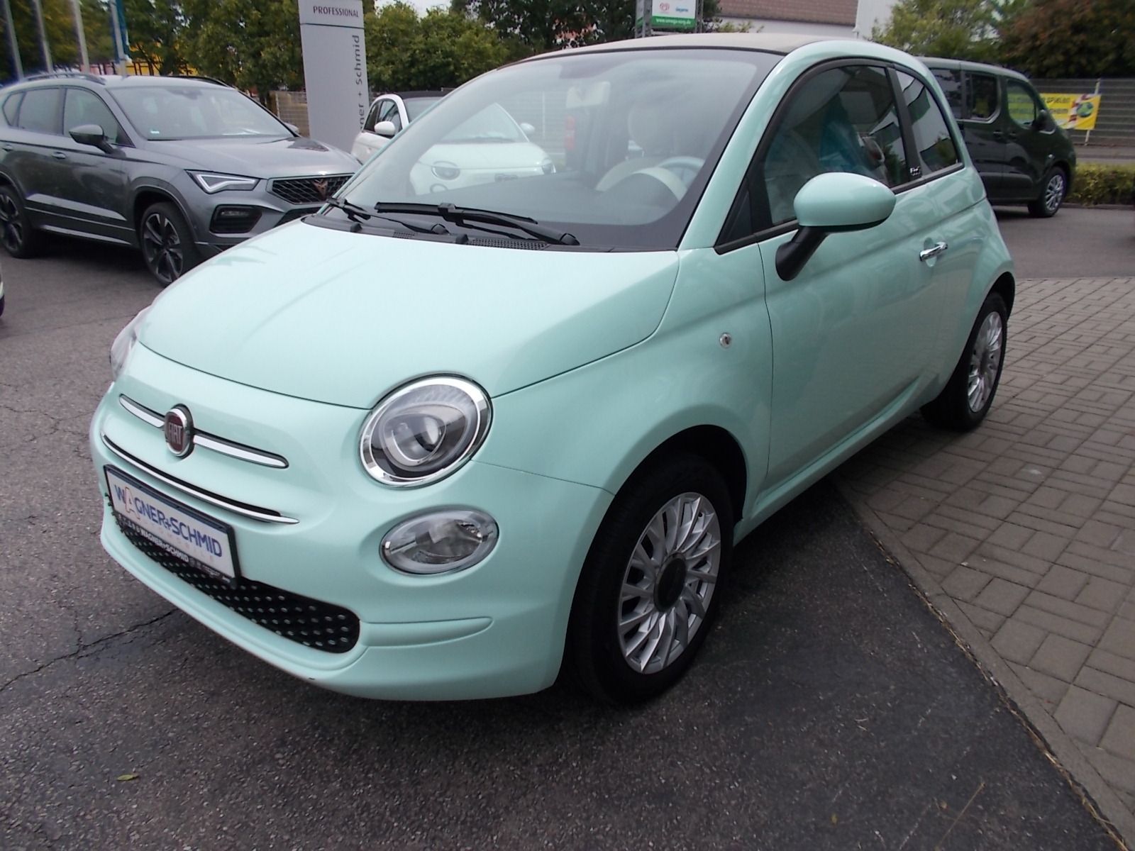 Fahrzeugabbildung Fiat 500C Lounge 1.0 Hybrid + Cabrio + DAB