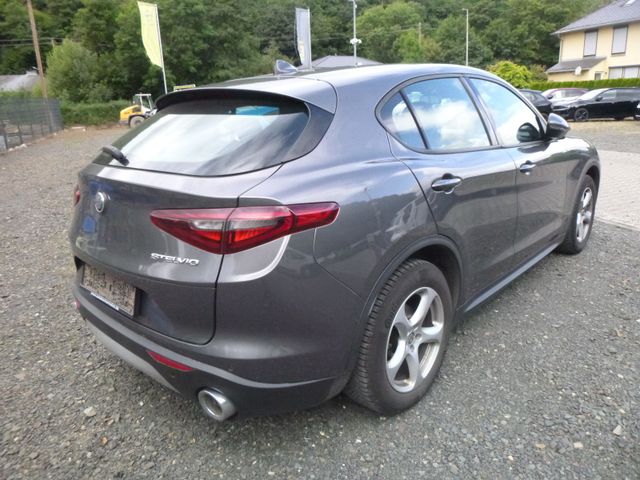 Stelvio Super 2.2 Diesel Automatik