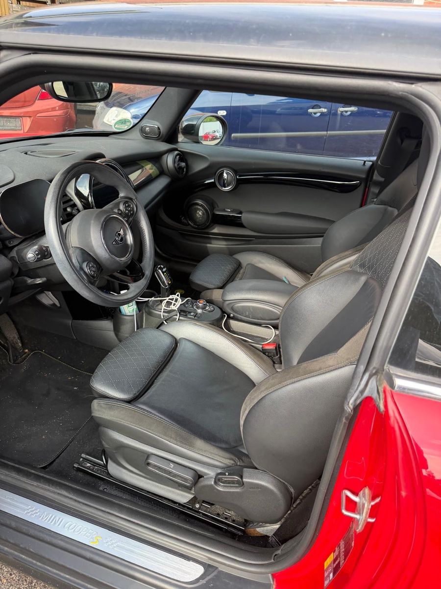 MINI COOPER SE Mini 3-trg. Cooper SE Trim L imagem 2