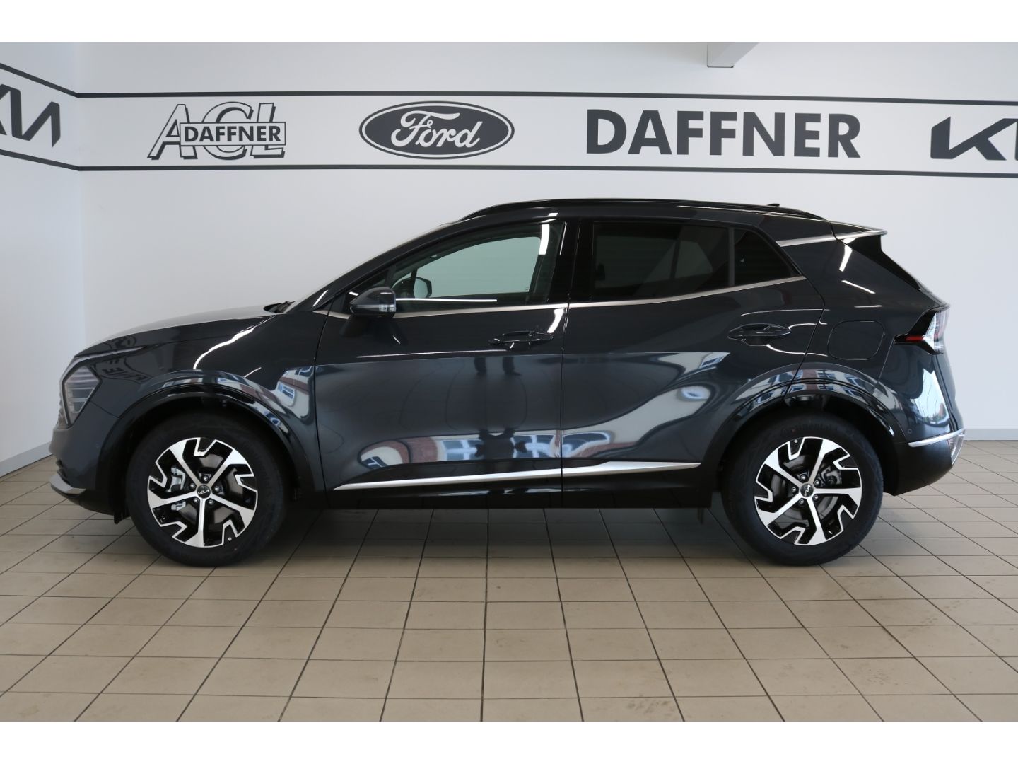 Fahrzeugabbildung Kia Sportage Spirit Hybrid  Panoramadach Park-Plus