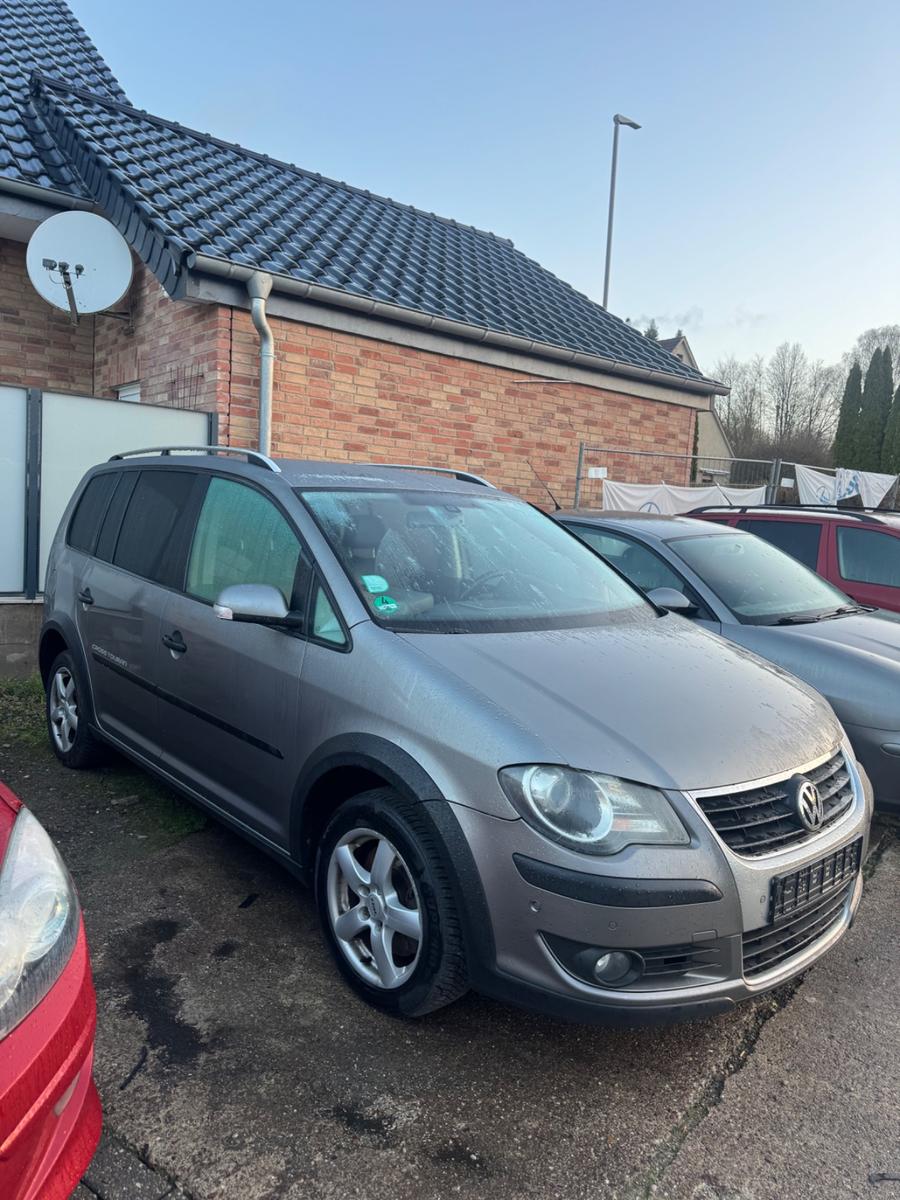 Volkswagen Touran CrossTouran DSG Springt schlecht an