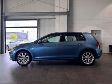 Volkswagen Golf - 8