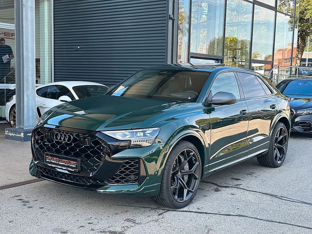 Image of Audi RSQ8