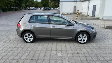 Volkswagen Golf - 5