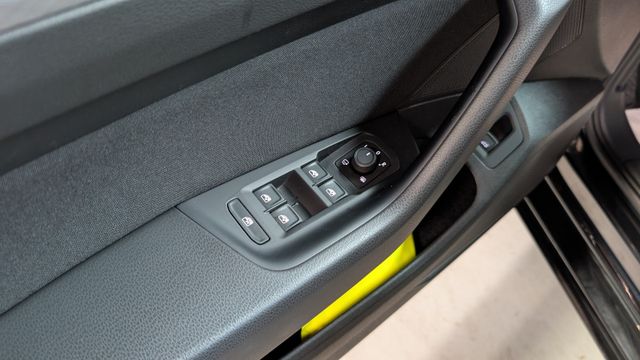 Volkswagen Passat 1.5 TSI Business ACC+LED+CARPLAY+ALU