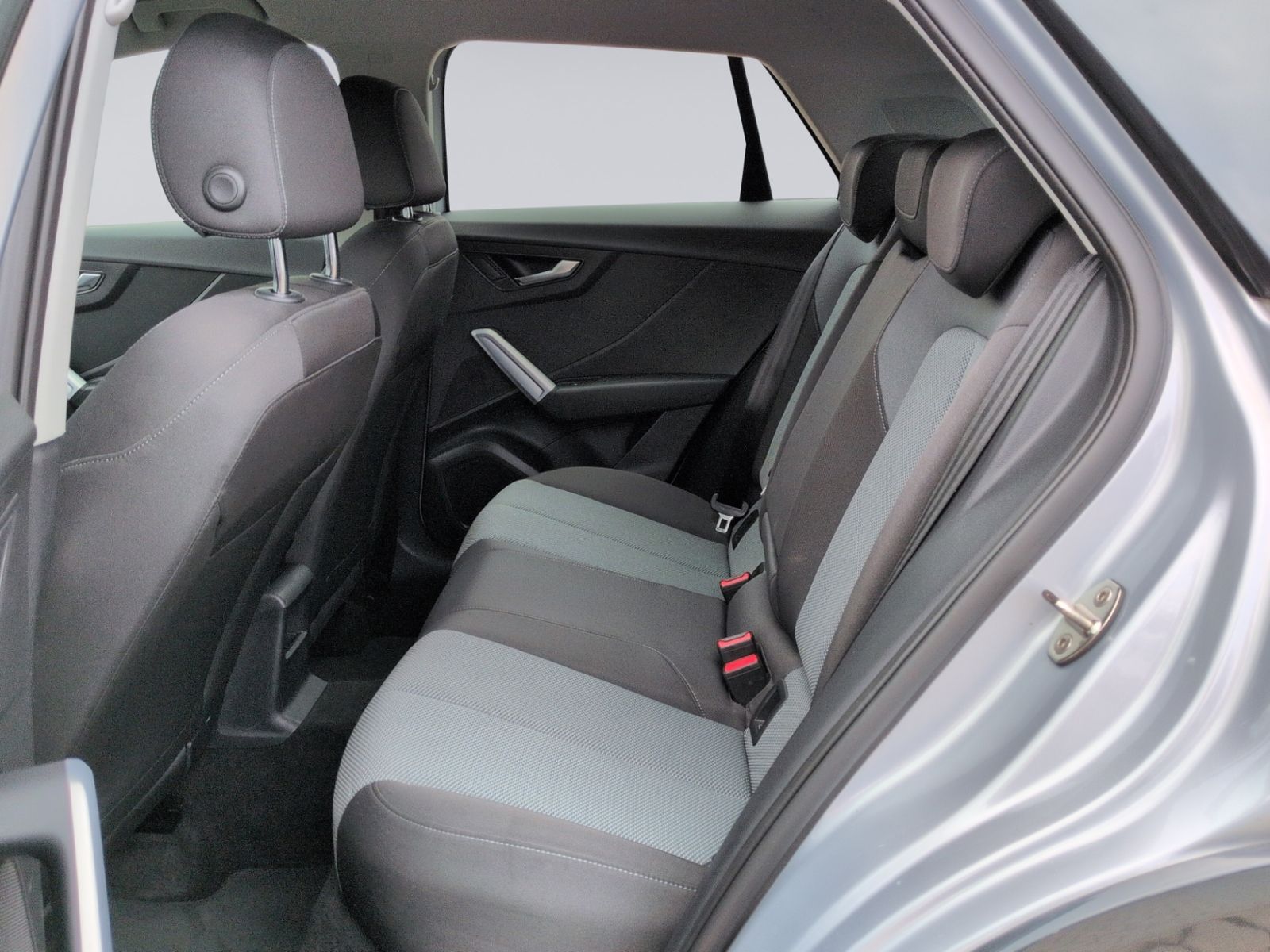 Q2 Design 30 TDI S tronic LED+GRA+PDC+SHZ