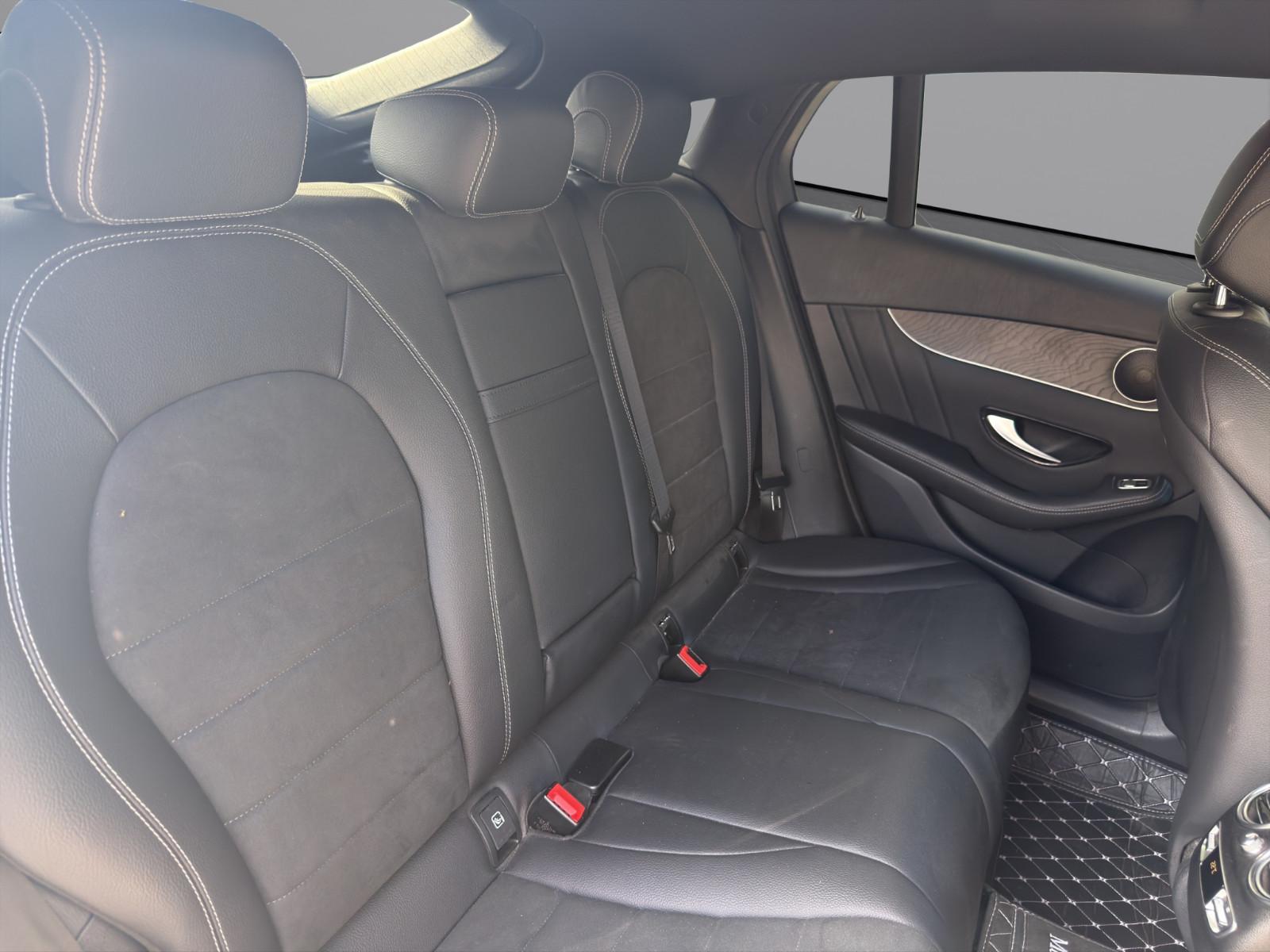 Mercedes-Benz GLC 300 Coupe 4M+AMG+LED+360°Cam+Night Paket