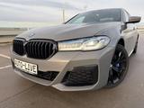 BMW 530e *SAG*M PAKET*VIRTU*NAVI*LASER*HEAD-UP*LEDER - BMW 530 Gebrauchtwagen in Stuttgart