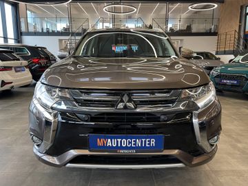 Mitsubishi Outlander PHEV Top 4WD *KAMERA*NAVI*LEDER*AHK*