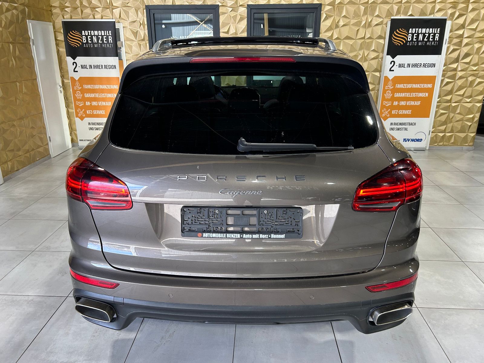 Fahrzeugabbildung Porsche Cayenne Diesel/PANO/BI-XENON/SITZBELÜFTUNG/4XSHZ