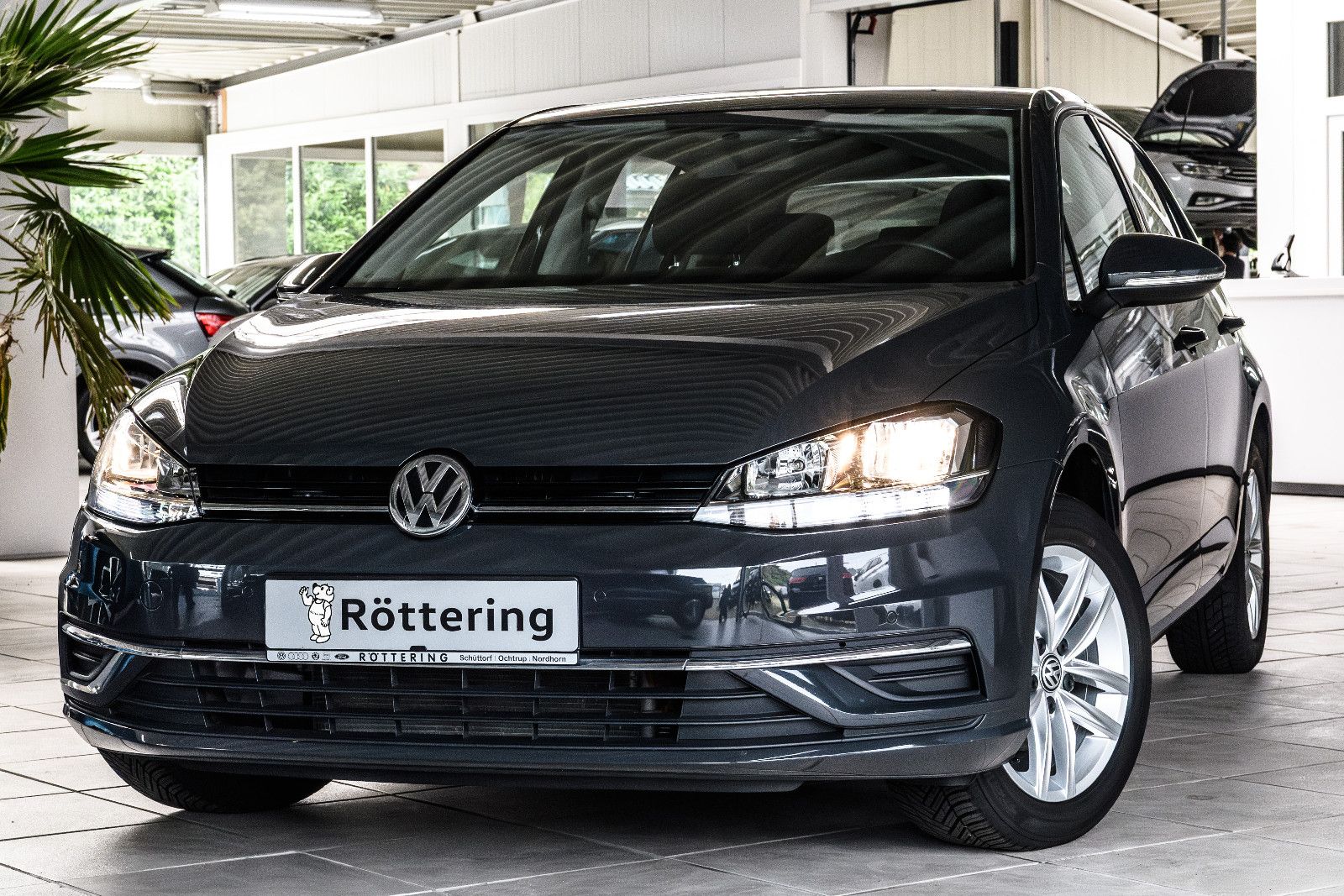 Fahrzeugabbildung Volkswagen Golf VII1.0l TSI Comfortline + GJR + Klima
