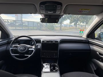 Hyundai TUCSON - 11