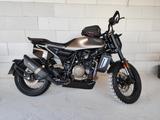 Husqvarna Svartpilen 701 - Angebote