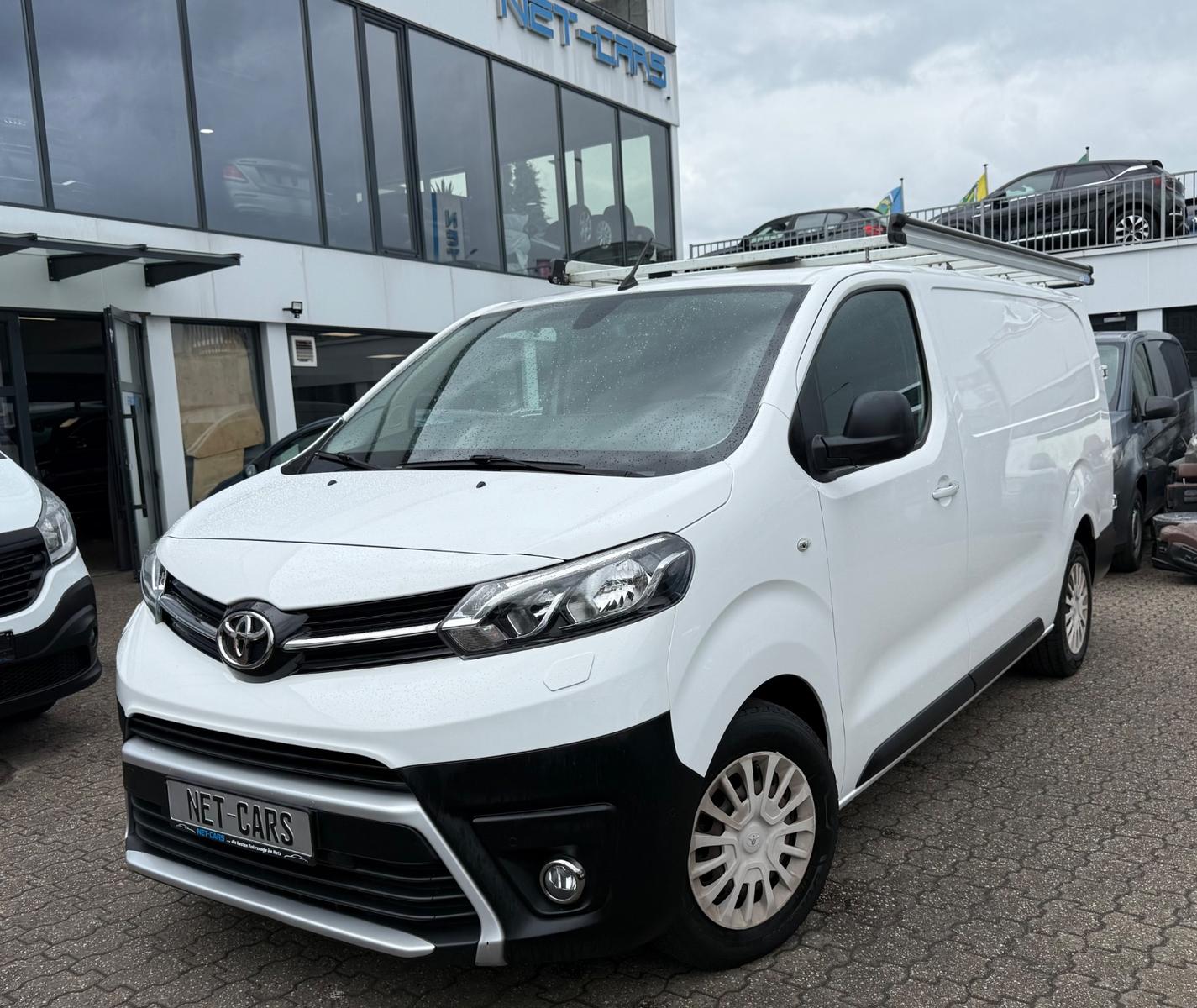 Toyota PROACE (Verso)