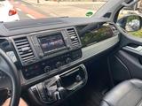 Volkswagen T6 2.0 TDI Highline, wenig km, Top Ausstattung - Volkswagen T6 Multivan in Nürnberg